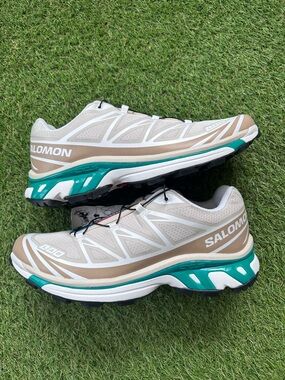 Salomon Trail Running Shoes - Beige, White & Teal Accents Chinchilla Size 10